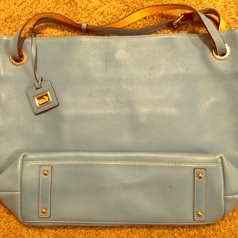 Dooney & Bourke Hand Bag